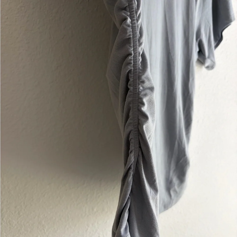 Athleta Gray Short-Sleeve Ruched Side Tee - Picture 3 of 4